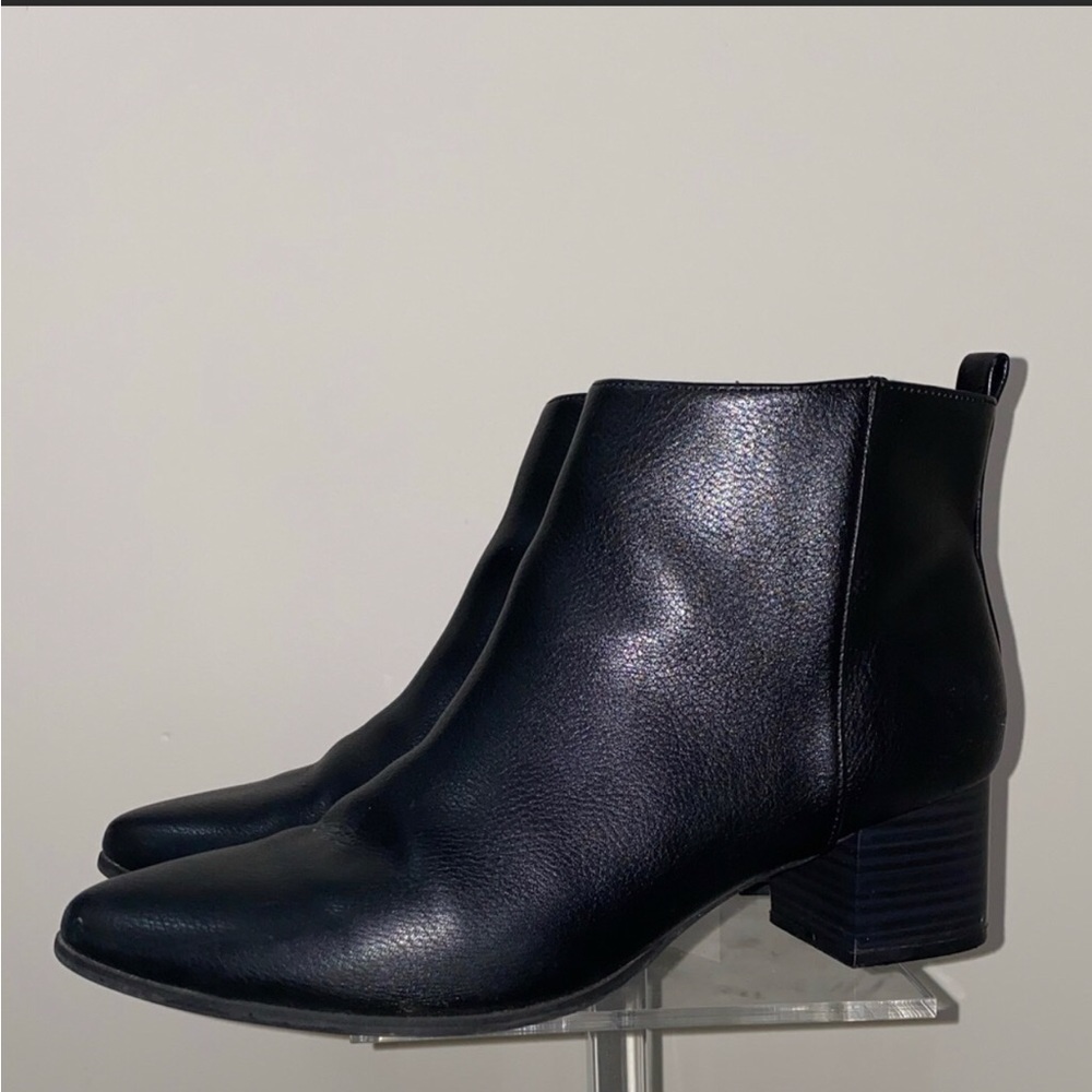 Old Navy pointed toe block heel booties